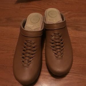 no 6 heidi woven clog